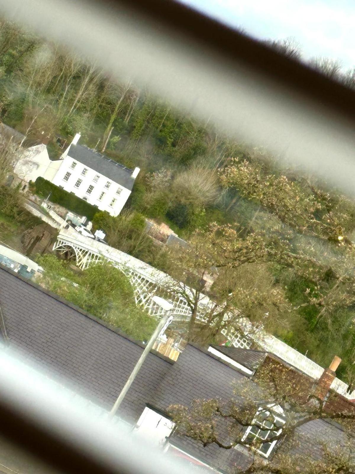 The Three Tuns Hotel Chepstow Exterior photo
