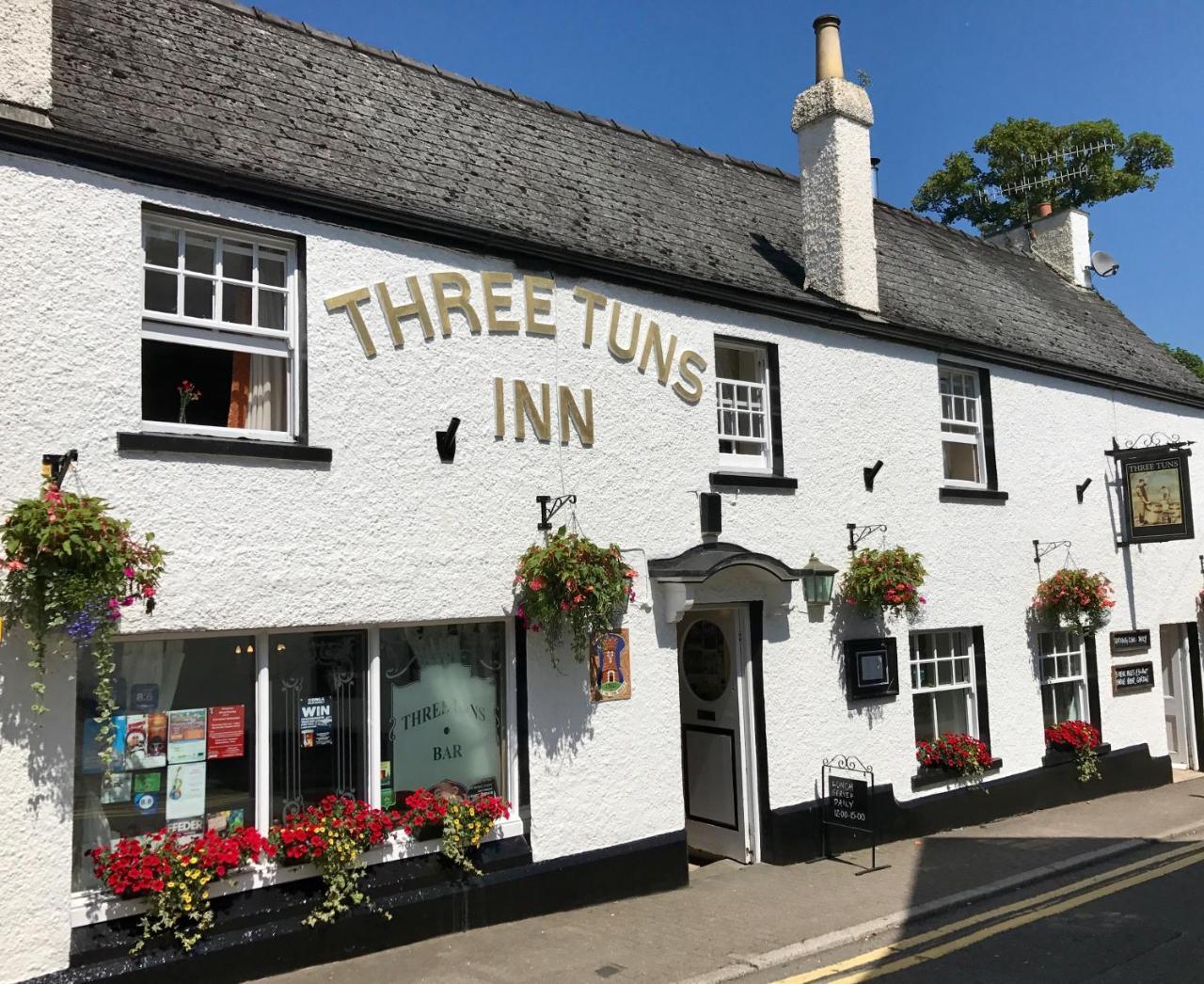 The Three Tuns Hotel Chepstow Exterior photo